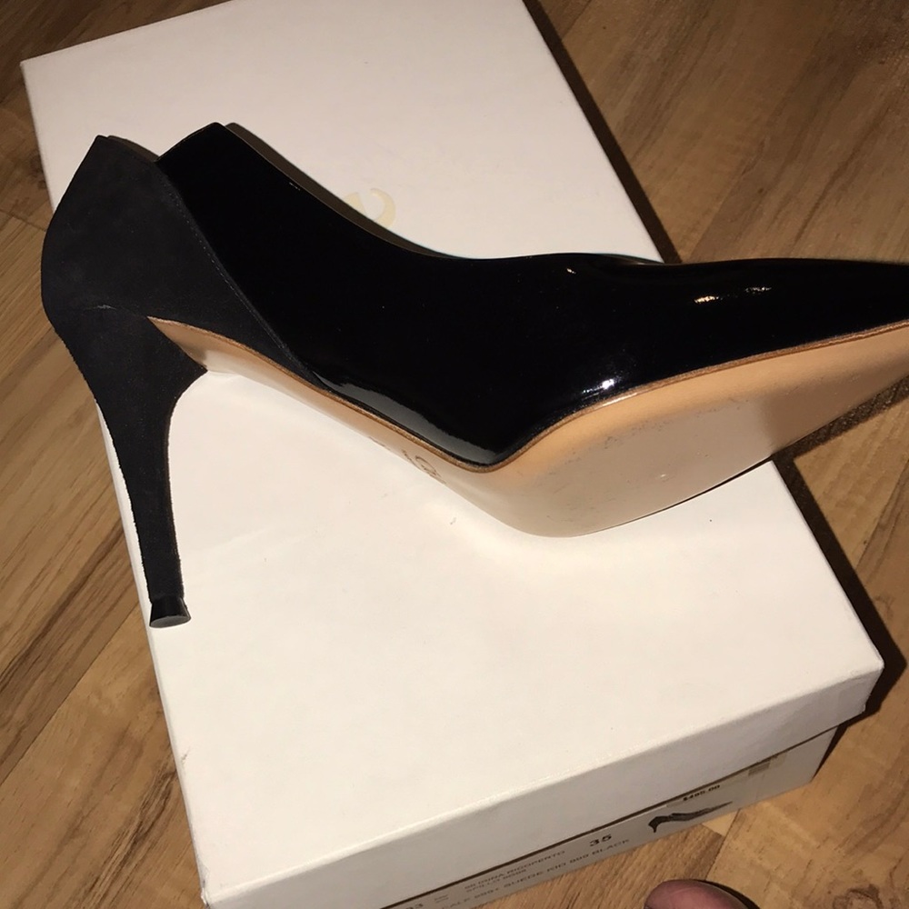 Chloe Black Pumps - Picture 4 of 5